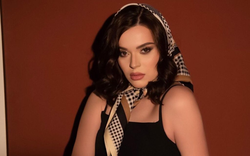 Фигуристка Аделина Сотникова вышла замуж за отца своего сына