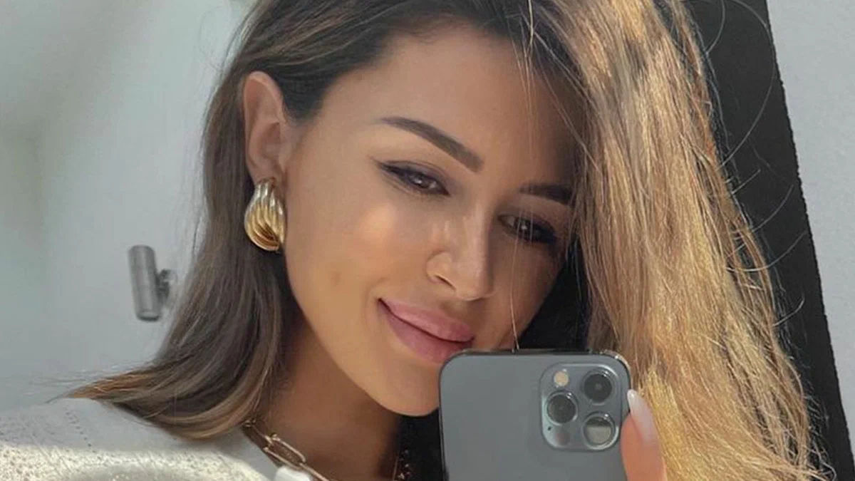 Заворотнюк показала себя после процедуры в клинике