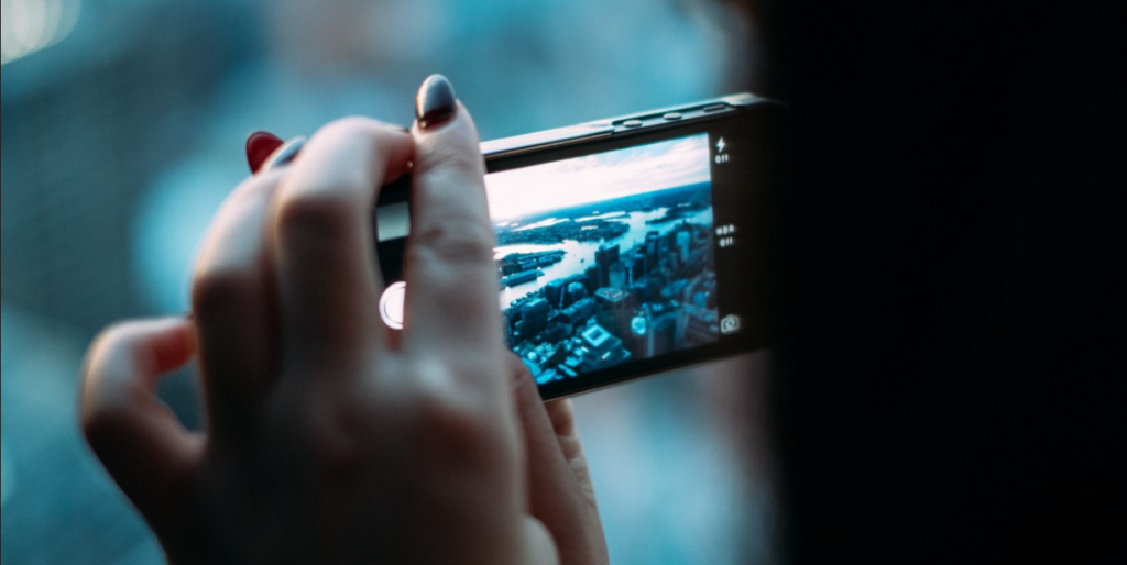 Минфин предложил обязать блогеров платить 30% НДФЛ от прибыли с YouTube и Instagram*