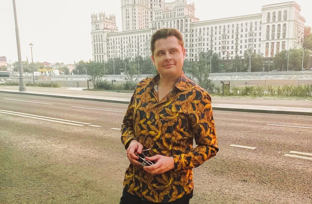 Понасенков* назвал «пустым» дело, возбужденное против его друга Зарипова, толкнувшего мужчину