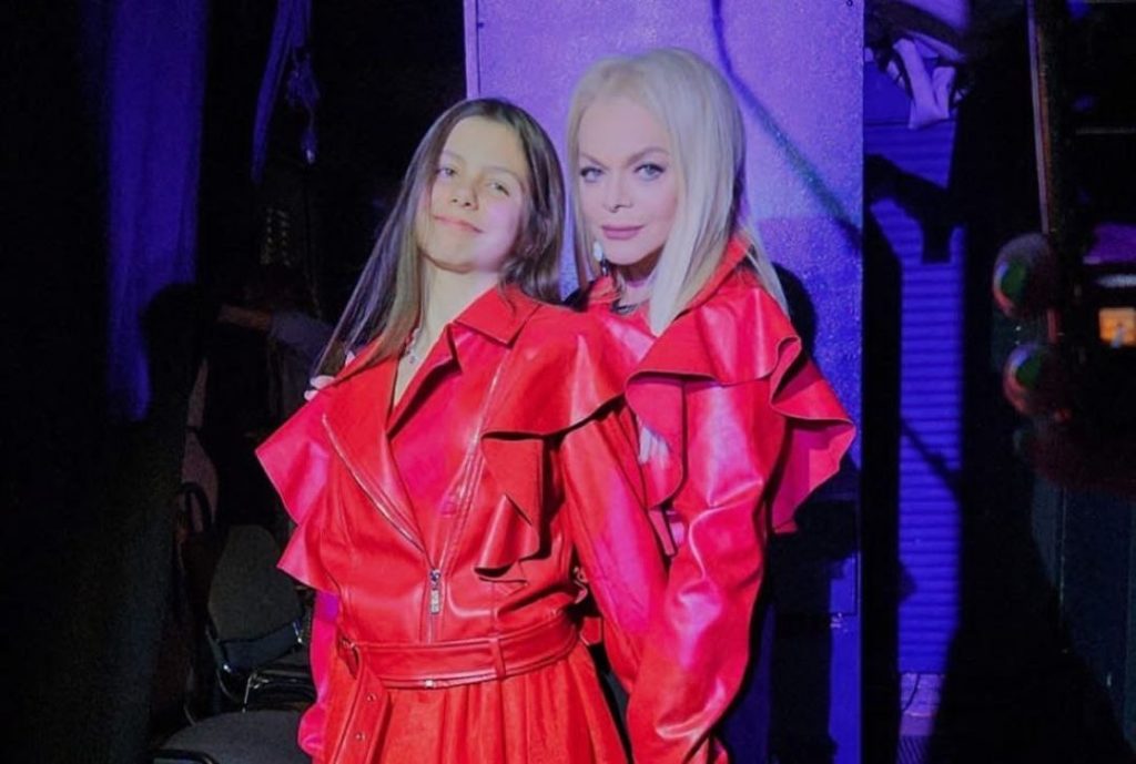 Татьяна Буланова оценила вокал внучки Долиной Саши словами «замечательным еще будет»