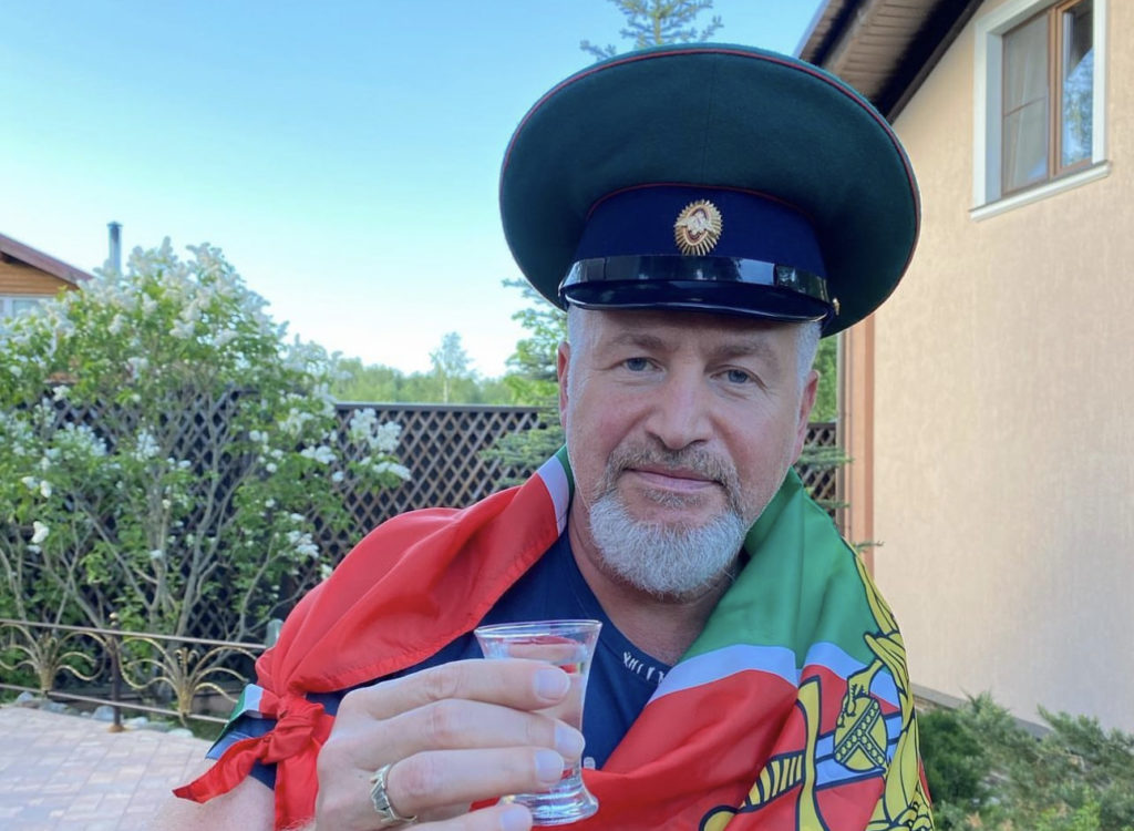 Певец Леонид Агутин посоветовал живущей в США дочери не возвращаться в Россию