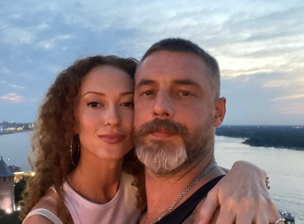 Анна Савельева заявила, что не собирается возвращаться к Батыреву