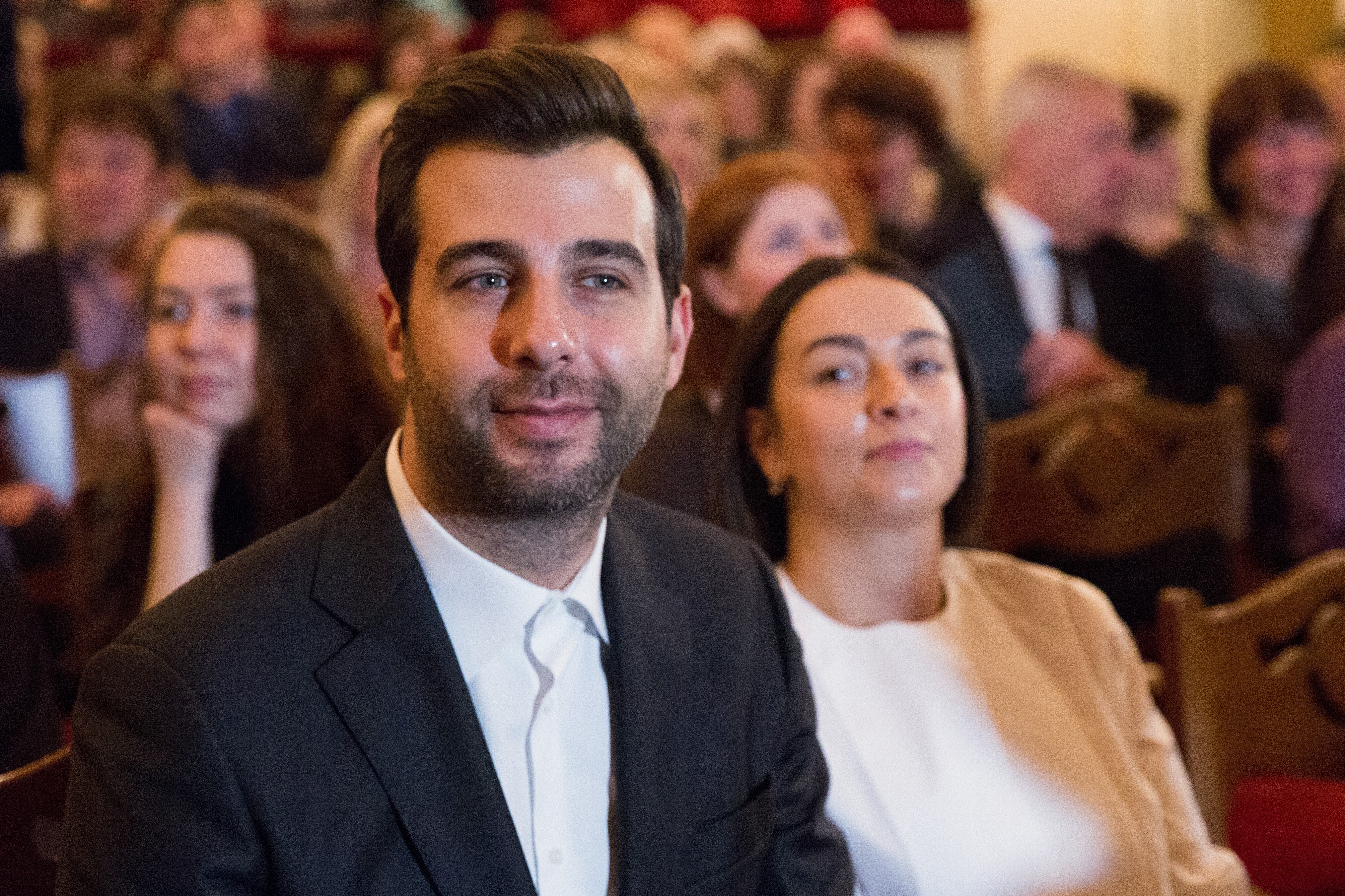 Иван Ургант вспомнил, как увлекся своим докладом и описался в школе на уроке