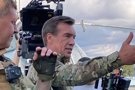 Актер Олег Чернов раскритиковал уехавших из России артистов