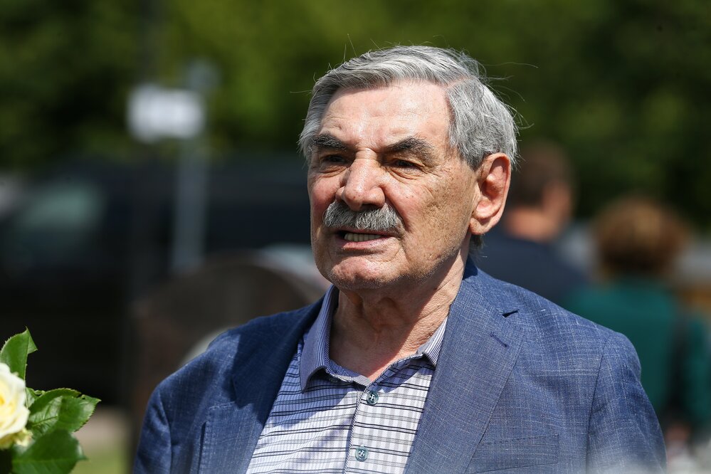 Жена Панкратова-Черного опровергла слухи об атеросклерозе у актера