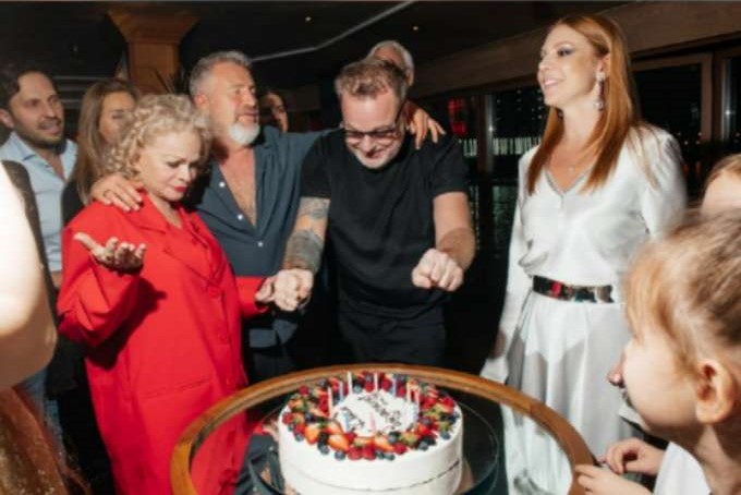 Долина рассказала, как прошла тайная вечеринка в честь дня рождения Преснякова