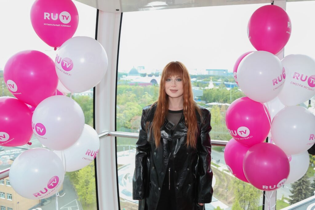 Юлия Савичева сравнила с курортом условия на «Новой фабрике звезд»