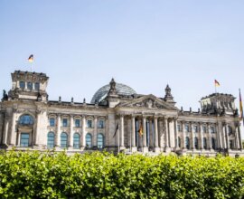 На пасхальной службе в Виндзорском замке заметили загадочного принца Джеймса