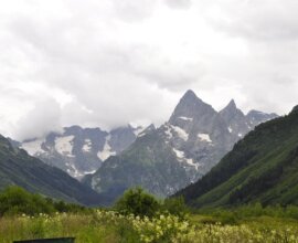 Кевина Костнера вместе с возлюбленной заметили на курорте в Аспене