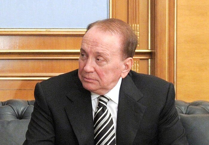 Депутат Госдумы Тарбаев заявил, что игроки КВН относились к Маслякову как к отцу