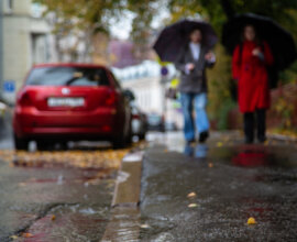 Прогулка между 11:00 и 15:00 поможет улучшить сон и настроение