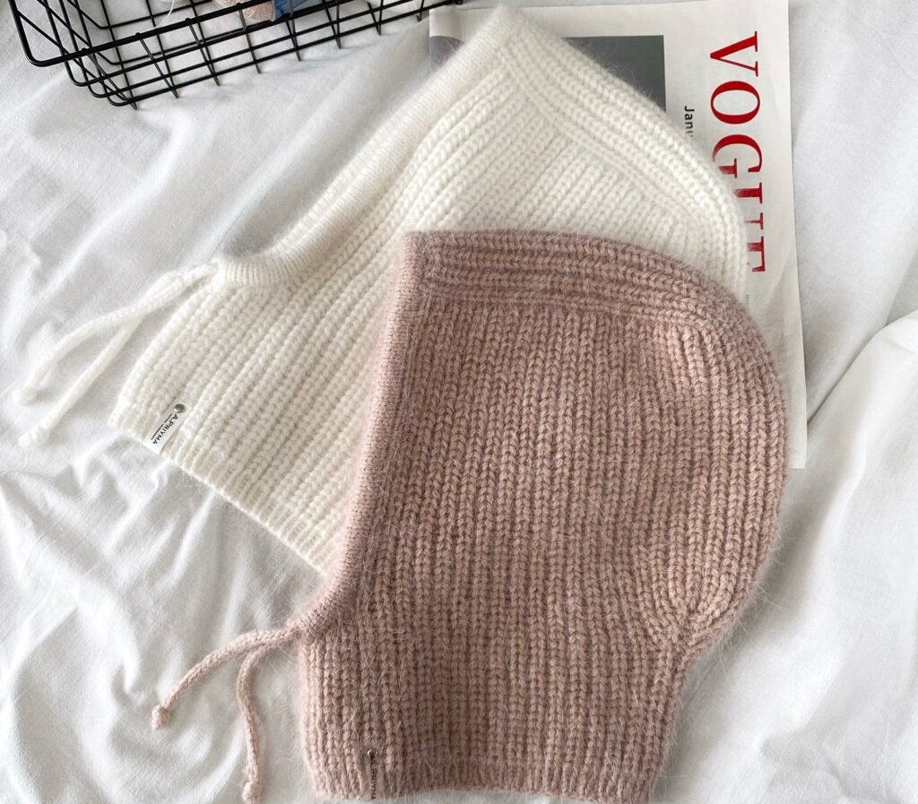 Стилист Ким призвала носить зимой теплые косынки и бейсболки