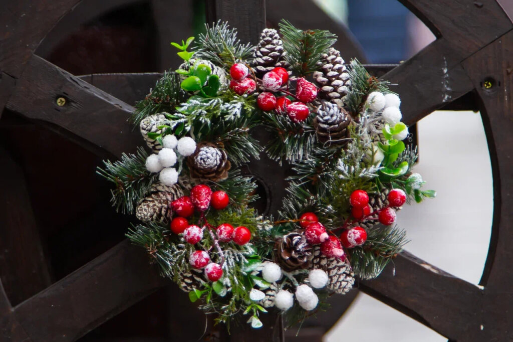 Дженнифер Энистон проводит свое первое Рождество с бойфрендом