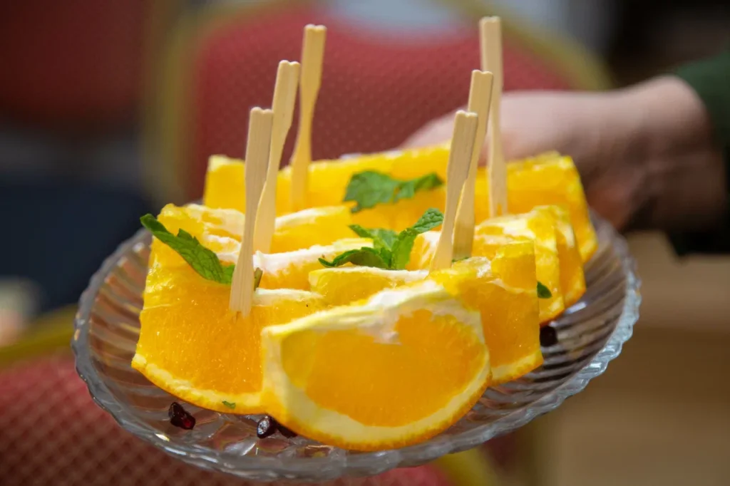 Ксения Собчак показала свой скромный травяной завтрак в Шанхае