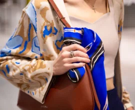 Кристина Орбакайте показала фигуру в экстремально коротком платье