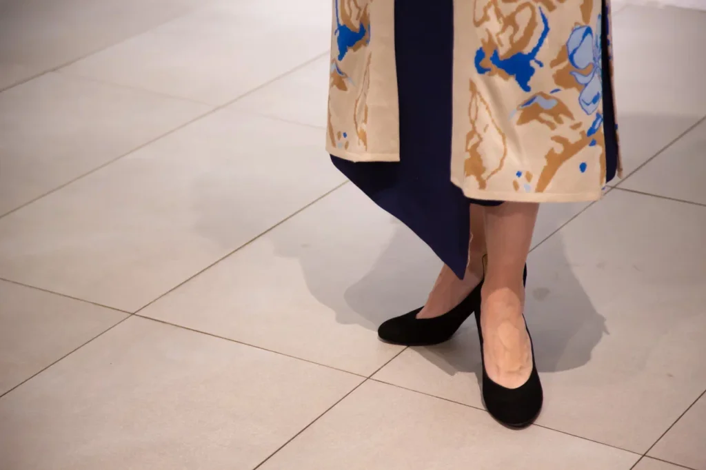 Актрису Кэмерон Диас заметили без укладки и макияжа