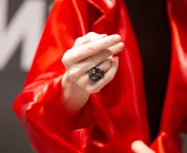 Ольга Бузова на «красной дорожке» призвала Самойлову простить Джигана