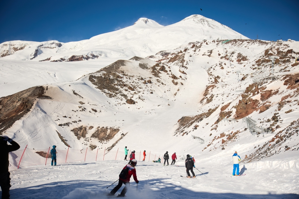 На Эльбрусе открыт горнолыжный сезон