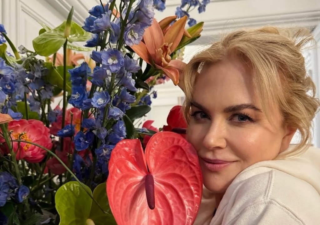 Актриса Николь Кидман планирует стать доулой смерти